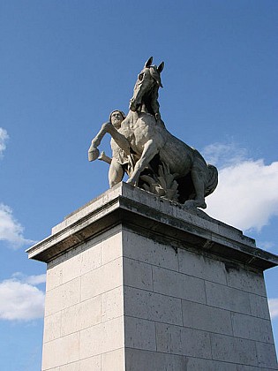 Statue du pont d'Iéna