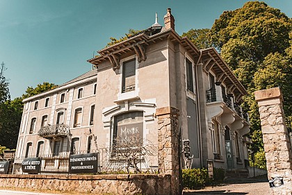 Le Manoir aux Légendes