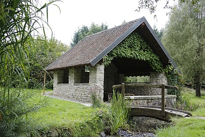 Ancien lavoir / old washhouse
