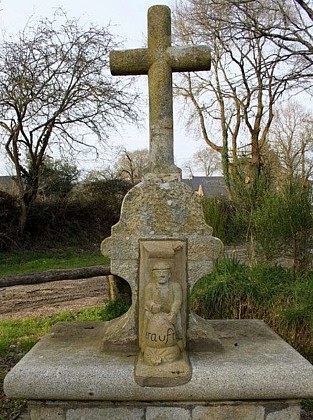 Surzur Croix de Kerauffret