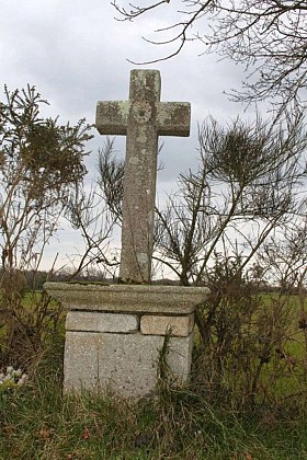 Surzur Croix de Bergard