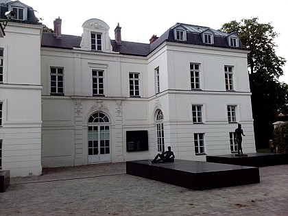 Musée Paul Belmondo - château Buchillot
