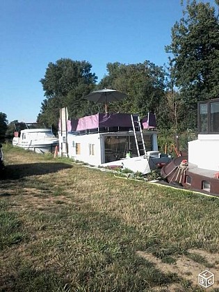 Chambre d'hôte - Houseboat "Camille"