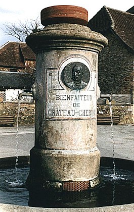 Fontaine Bonafy à Château-Chervix
