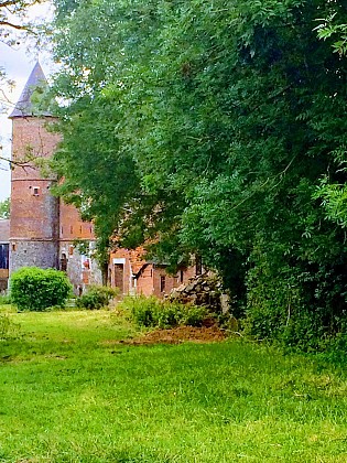Hameau de Petit Beaussault et la Capitainerie