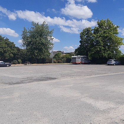 AIRE DE STATIONNEMENT DE FÉDRUN