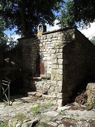 ARBRE DE LA LIBERTÉ ET HAMEAU DE VALCROS