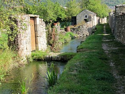 Les canaux des Vernèdes