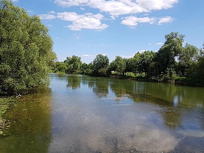 Aire de services et de stationnement