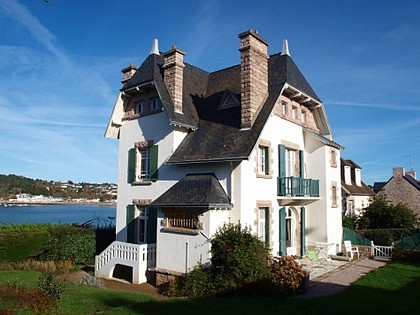 Pen-Ker  Face à la mer