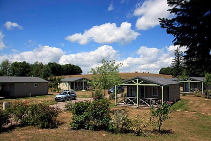 Terres de France - Résidence de Tourisme Les Hameaux de Miel