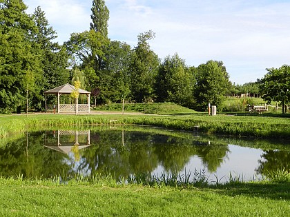 AIRE D'ACCUEIL DE CAMPING-CAR À SAINT GEORGES DU ROSAY