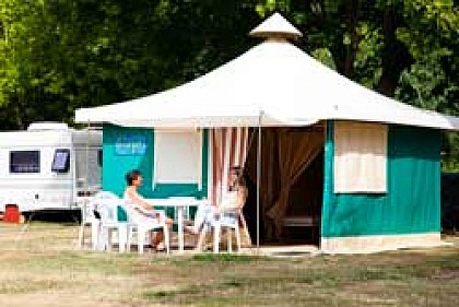 Bengalis au camping du Port Sainte Marie