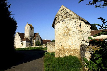 EGLISE SAINT DENIS - VEZOT