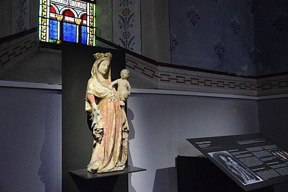 Vierge à l'Enfant du XIVe siècle