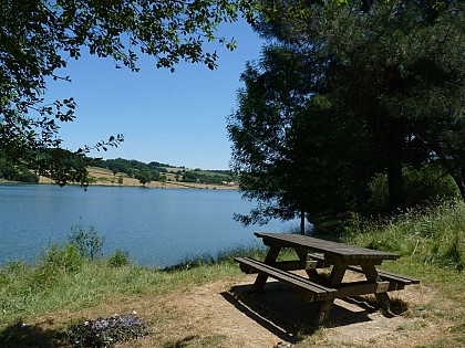 Aire de pique-nique du lac de Serres-Castet
