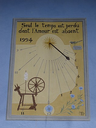 Roselyne Deschamps sundial - Les Alberts
