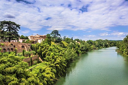 Tablette d'interprétation Lisle sur Tarn, une bastide port