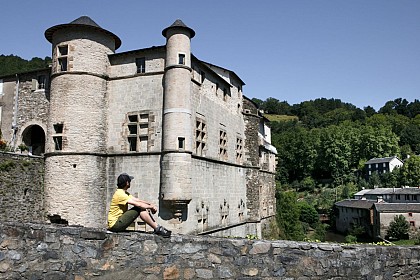 Lacaze, la petite cité de caractère