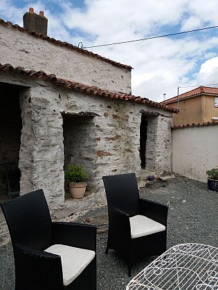 CHAMBRES D'HÔTES "LES PUVINIÈRES"