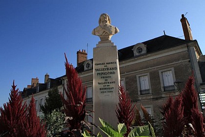 Visite de la ville de Valençay "Sur les Pas de Talleyrand"