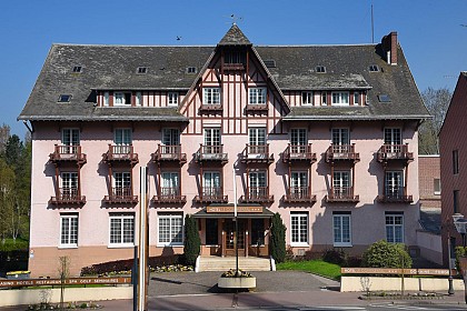 7 - Hôtel Continental
