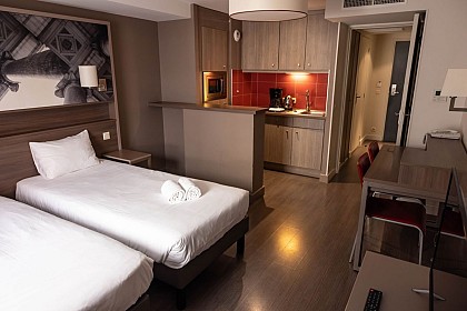 B&B Home Caen Centre Gare (Ex: city'O appart hotel)