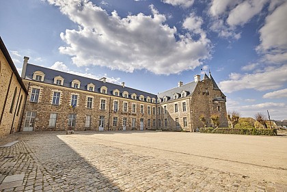 Le château, de la demeure de plaisance à l’Hôtel de ville