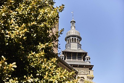 L’église Saint-Mathurin et son beffroi