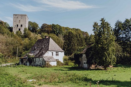 Beaumont & its Ramparts