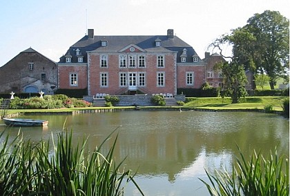 GITE AU CHATEAU-FERME DE BAYA