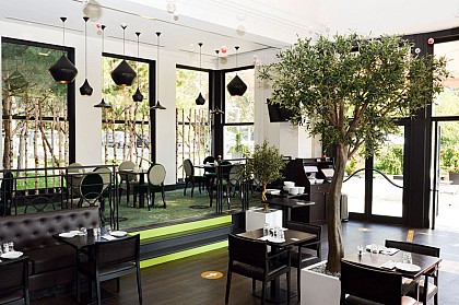 Le Café Barrière (Bar & encas)