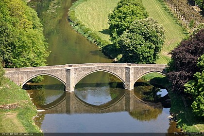 Bridge of Cordemoy or pont de la poulie
