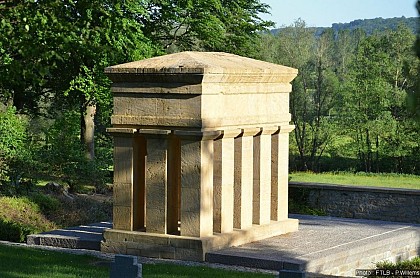 French-German military cemetery (1914) in Baranzy