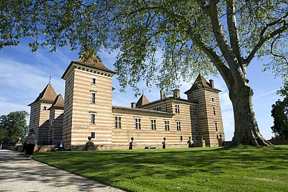 CHÂTEAU DE LARÉOLE