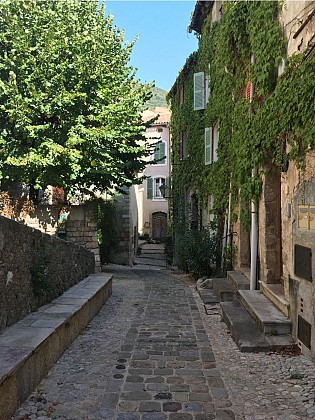 La Rue du Mitan-Four