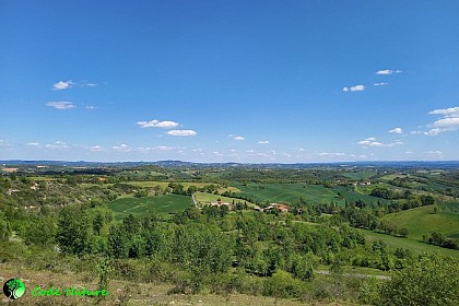 Panorama sur les monts d'Alban