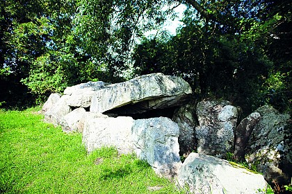 L'allée couverte des Moitiers d'Allonne