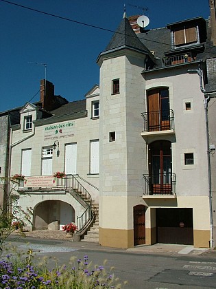 La rue des Tonneliers - Place du Millénaire