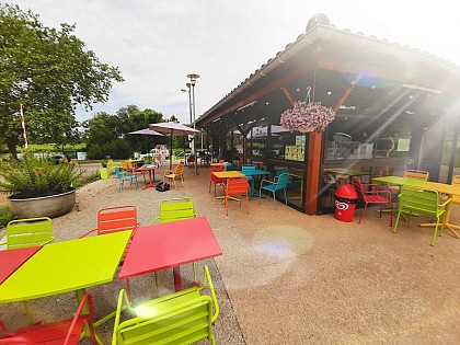 La guinguette des bords de Seille