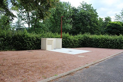 Aire de service au camping Les Feuilles