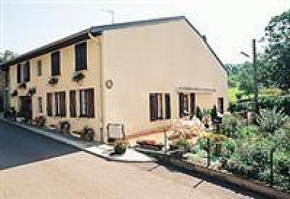 GITE RURAL AUX COURTS CHEVALIERS