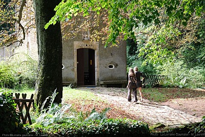 Chapelle N-D de Luxembourg et l'ermitage de Torgny