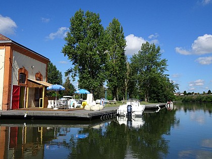 BASE NAUTIQUE DE CAZERES