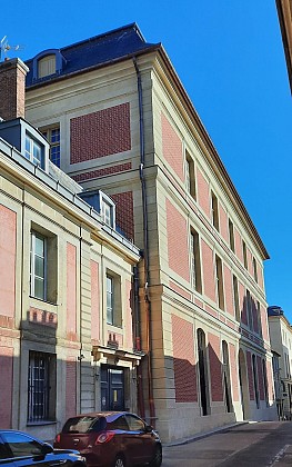 3 rue du peintre Le Brun, château d'eau