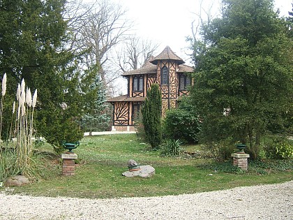 Wood Cottage (122 boulevard des Etats-Unis)