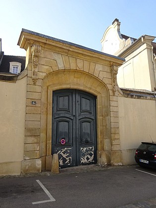Hôtel Carsillier (6 rue Baudin)