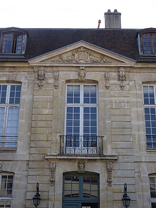 Hôtel particulier (10 rue Baudin)