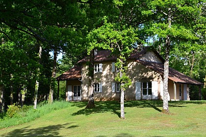 876536 - 8 people - 4 bedrooms - 2 ‘épis’ (ears of corn) - Meuzac