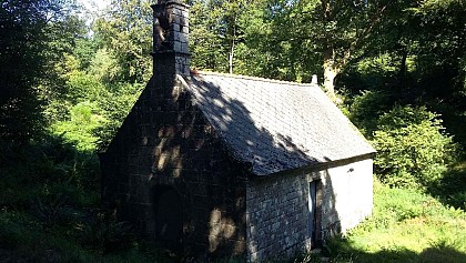 Chapelle Saint-Quirio (Kirio) et sa fontaine de dévotion